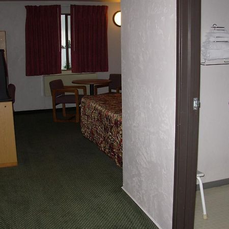 Red Lion Inn And Suites Federal Way Exteriör bild