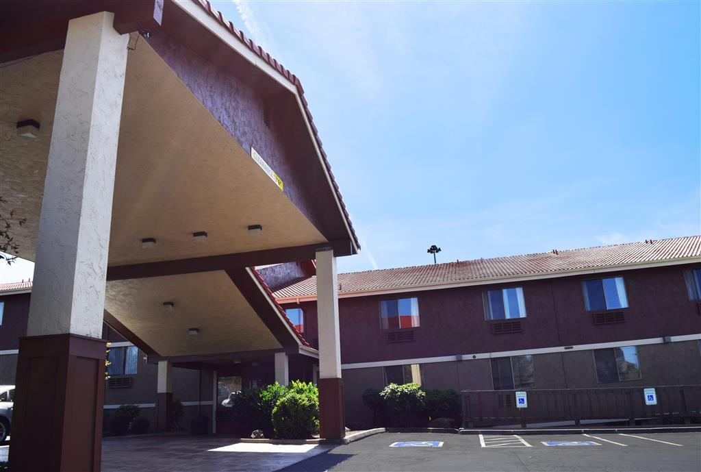 Red Lion Inn And Suites Federal Way Exteriör bild