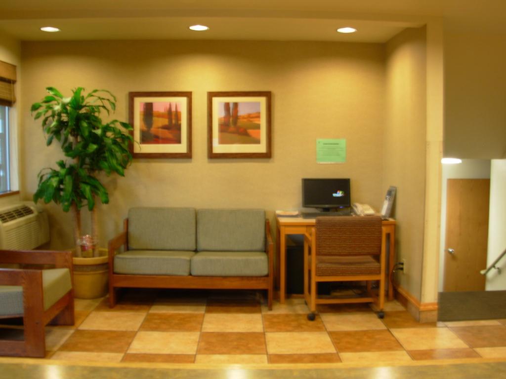 Red Lion Inn And Suites Federal Way Exteriör bild